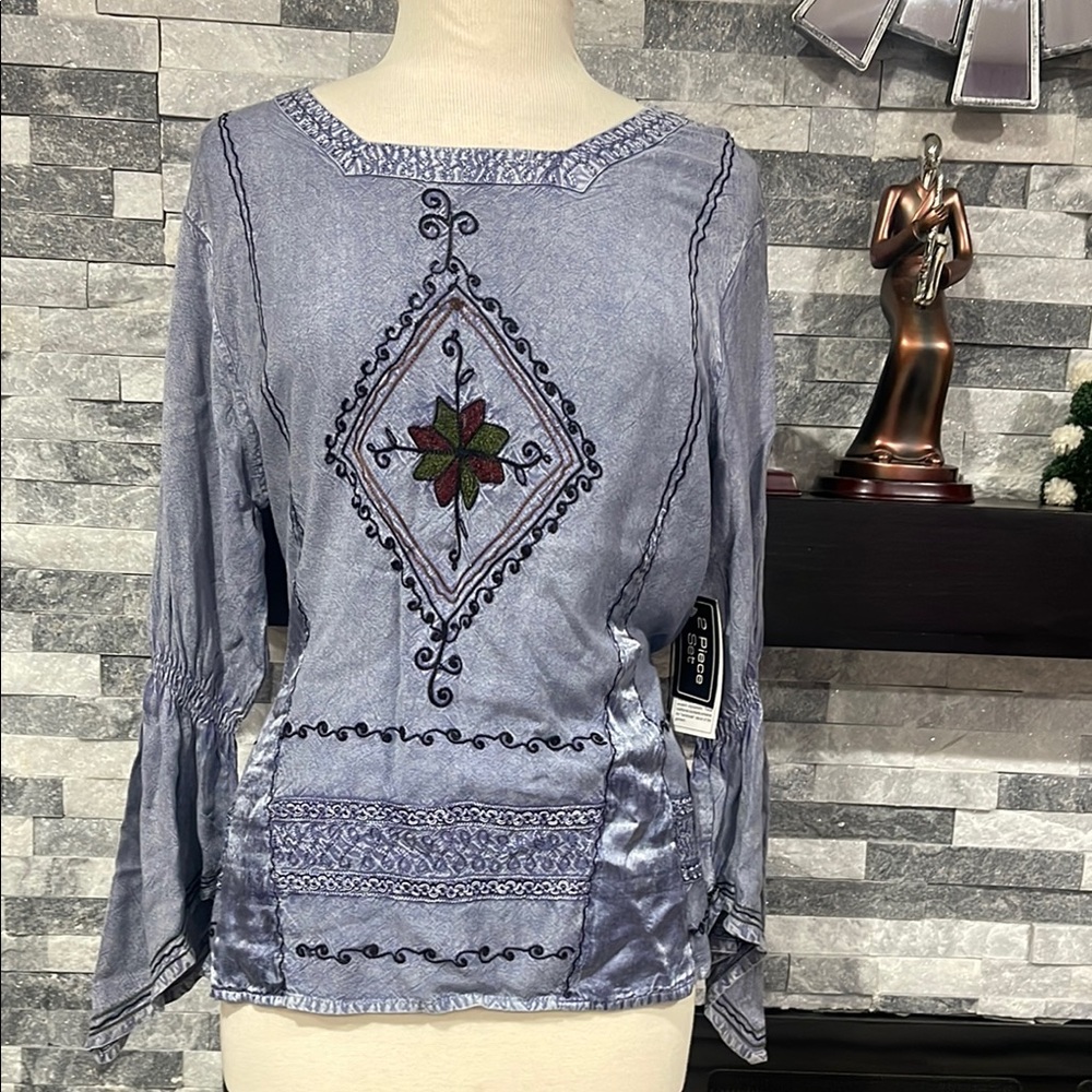 MPH Collection embroidered bohemian top size L